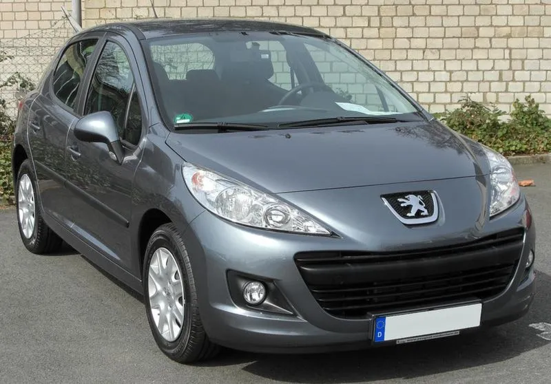 Peugeot 207 – czujnik położenia wału: lokalizacja i wymiana krok po kroku
